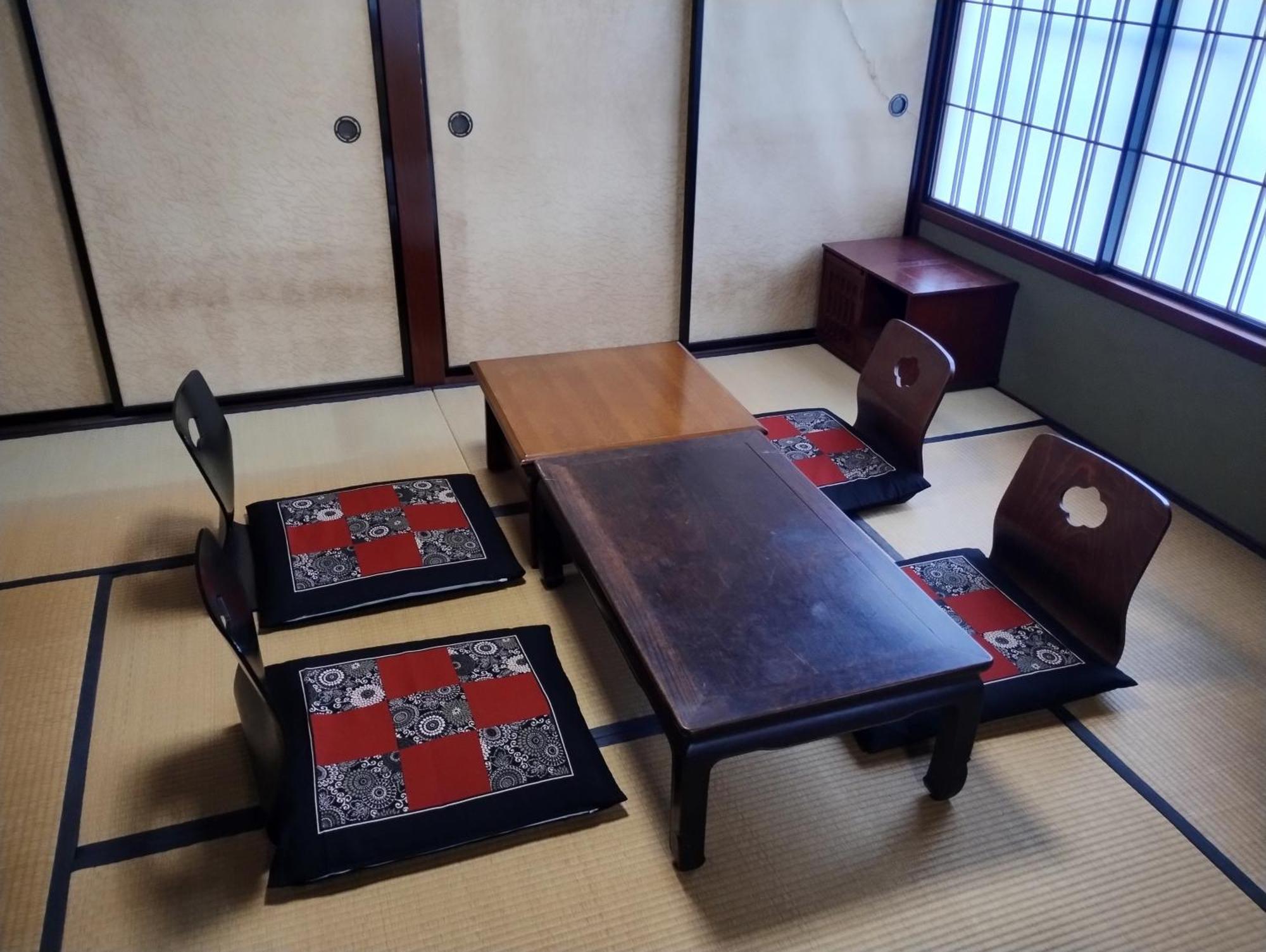 Backpackers Kur Guesthouse Asahirou 旅人湯治客舎朝日楼 Kaga  Eksteriør billede